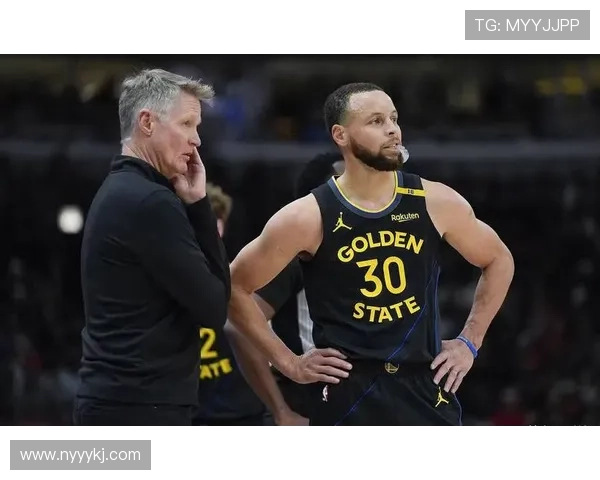 [NBA]库里21+10 勇士大胜黄蜂.